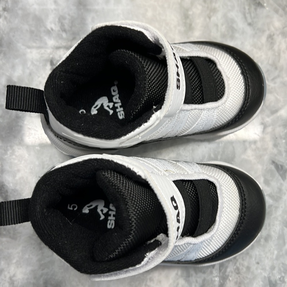 Shaquille O'Neal's Toddle Basketball Sneakers - Picture 5 of 7